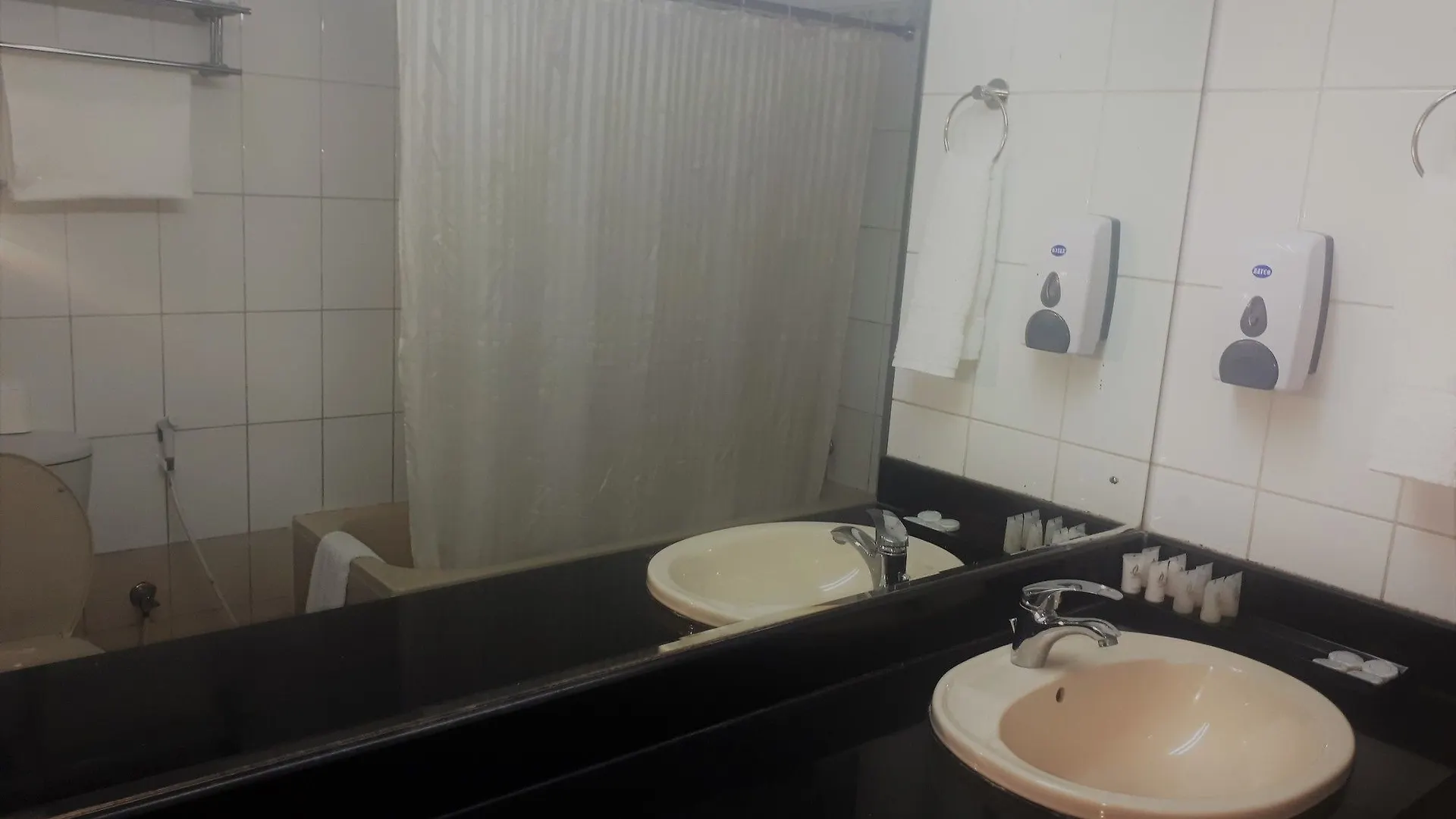 Sky Hotel Apartments Ντουμπάι