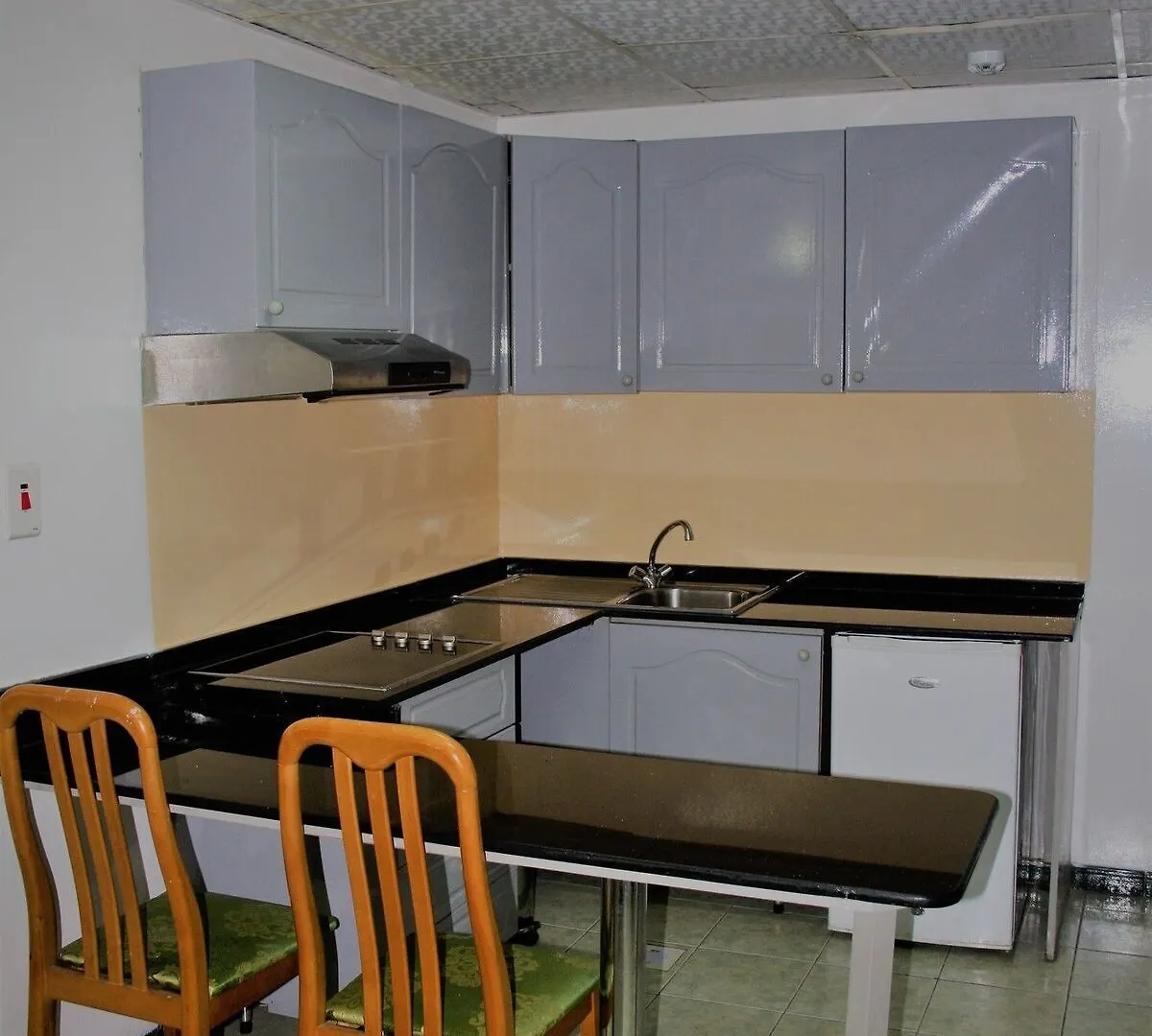 Sky Hotel Apartments Ντουμπάι