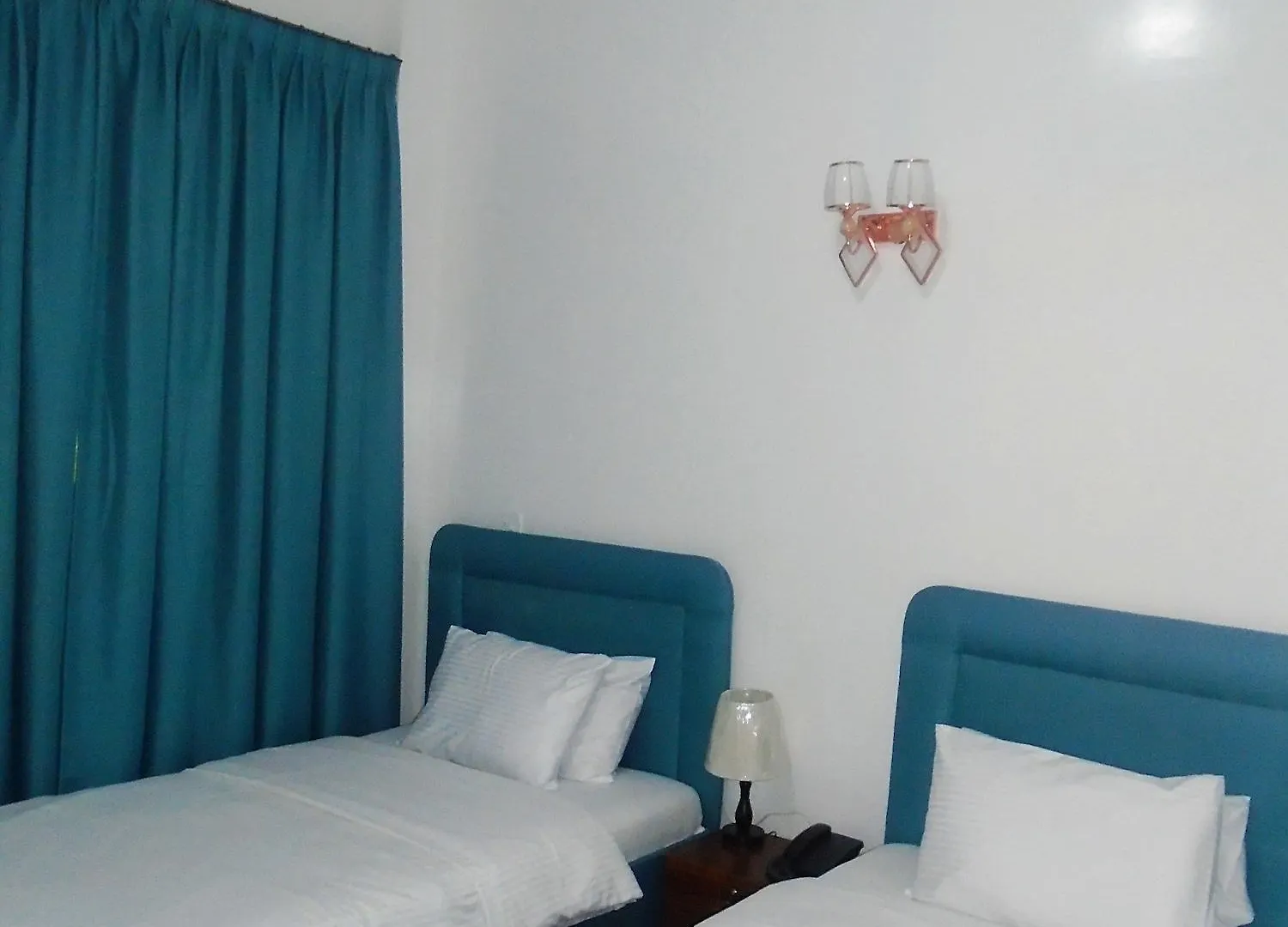 **  Sky Hotel Apartments Dubai United Arab Emirates